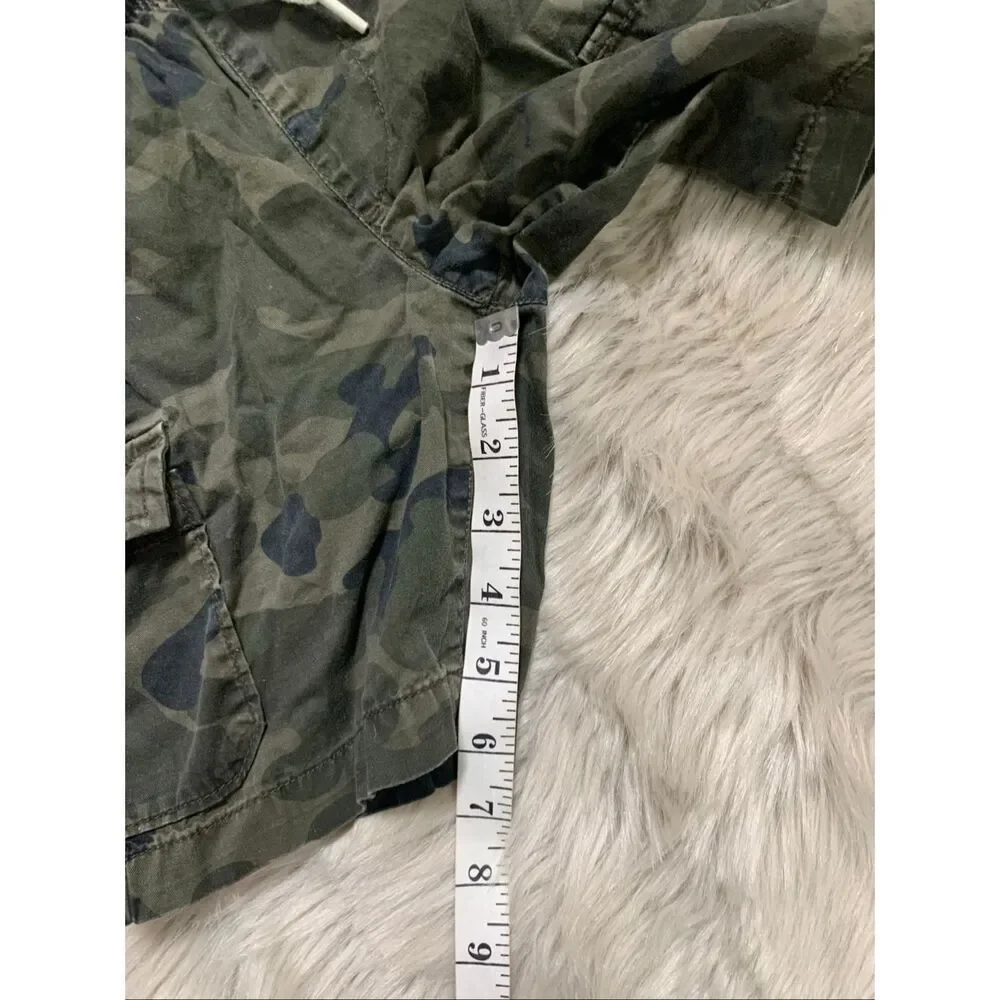 Old Navy Boys Hot Cargo Camo Shorts Small (6-7)